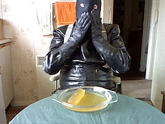 More pee slurping