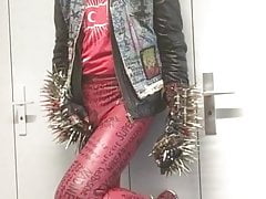 gettin totally horny in my leatherjacket and superskinny