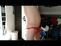 On spreaderbar almost naked