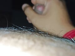 Bhabhi ne pakda handjob karte hue raat me