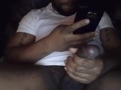 MUSCLE HUNKS BBC SOLO: HUGE NUTT!