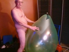 Old mature solo, old man, balloons