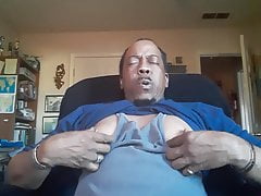 Shinzon teasing the nipples