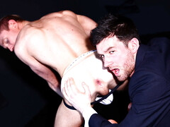 Woody Fox and Justin Blake fuck in the dark