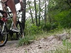 MAGGIE-ER-BIJ buttnaked & tattood ass on bicycle in a forest