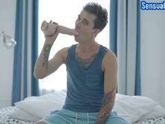 Solo, lad, getting off