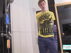 Skinny Twink Liam Caresses His Pretty Penis And Bouncing Balls! 10 Min