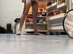 THE KINDS OF KINKS I DO WITH MY ASS AND FEET WHEN I'M HORNY