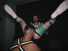 Rikiya Araki Tears up Moist Wood Before Going knuckle deep Axel Abysse