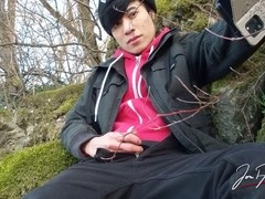 Gay twink Jon Arteen has an outdoor winter wank with a huge cumshot