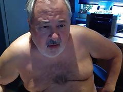 Daddy cums on cam