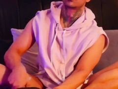 Hand Job Boy Looking a Video Porn Online
