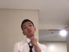 西装帅哥飞机潮喷最后射精