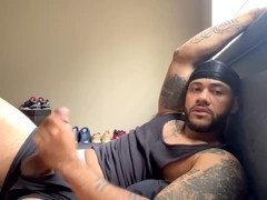 Cam, cam, cumshot