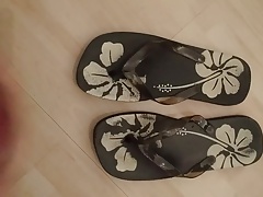 Cumshot on flipflops of sister in law