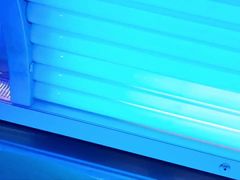 Wichsen Im Solarium Mit Cumshot