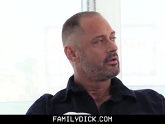 FamilyDick - Dad Has Joy On Sofa