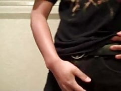Headbanging cock sucker