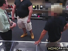 Cool Guy steal jewelry in the pawnshop and gets drawn in the ass
