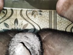 pissing Tamil