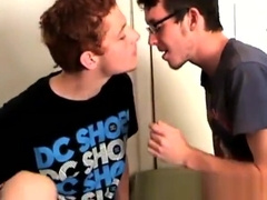 Athletic youngster sucked off before masturbating