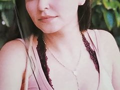 Cute Latina Elsa M primer cum tribute slow motion