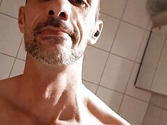 I naked