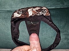 Accidentally cum in stepmomy&#039;s thongs