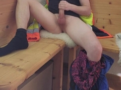 Swift fap after work in the forest