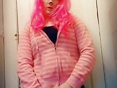 Short clip of Claire Ivory playing :)