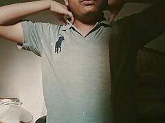 So it's my second post of day iam quite alone day for quit time so i made second vedio of day so how do i look to u oooo