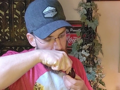 Helping mitt while i smoke