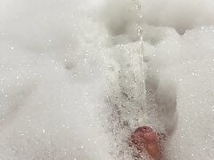 Very long piss play in bathtub