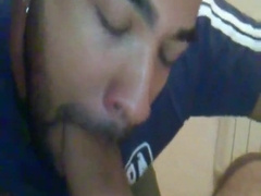 A married Arab sucks his owner not to pay the month 4