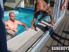 Two extra beefy hunks cums on my ass after giving them blowjob