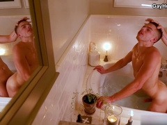 Evan Knoxx and Kane Fox get into some wild queer action