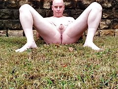 Outdoor micropenis pee