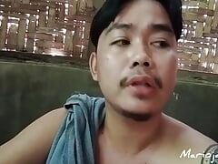 A Fan Ordered a Fan to Masturbate Upside Down, It Felt so Good