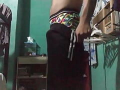 incredible 18 year old stepson masturbates his 28 cm cock alone at home - Jovenpoder
