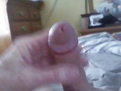 Guy jerking off and cumming
