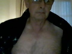 Frankiex777 showing his pole for the women