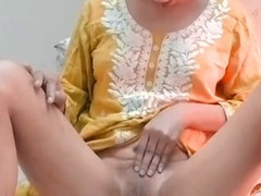 Cam model Sexykhushikk gives blowjob, enjoys anal play, and teases in HD