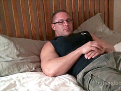 Buff naked muscle