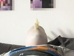Latex Glove Breathplay: Part 2 listening to Ich tu dir Weh