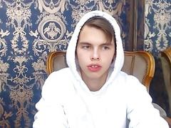 Pretty cam boy lets everyone see his tight asshole