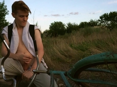 summer cycling. scorching oral pleasure while cycling