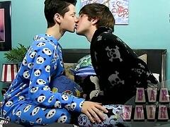 Bareback Sleepover Boys - Benjamin Riley And Colby Klein