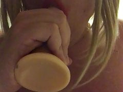Biflo crossdresser sucking didlo 2