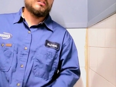 Big jizz shot in the douche at work
