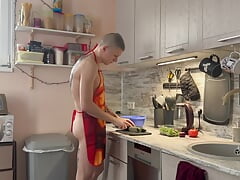The stepfather caught his stepson naked cooking breakfast and pounced on him to fuck him hard on the table - 436